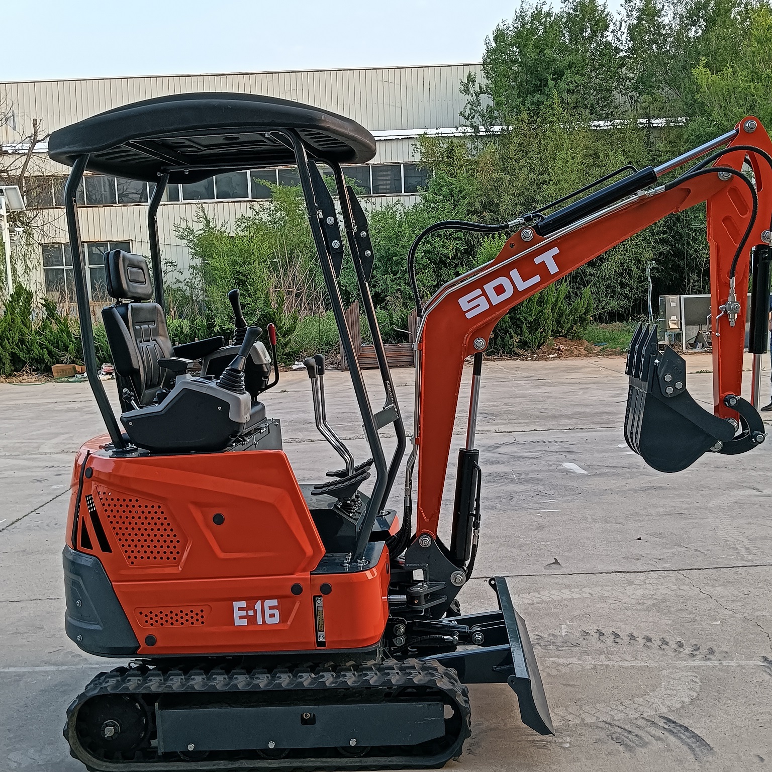 E16LC.9 1.6TON Mini Excavator