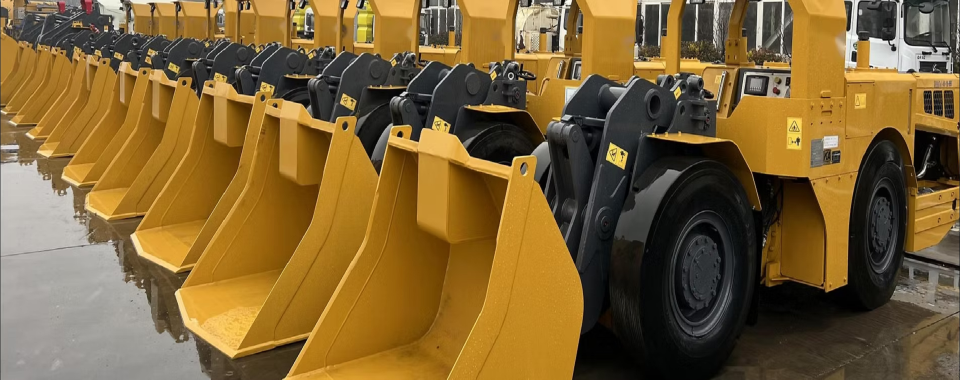 UNDERGROUND MACHINES